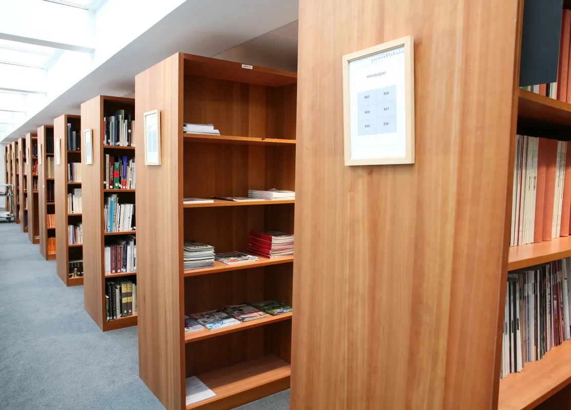 Le magasin de la bibliothèque.